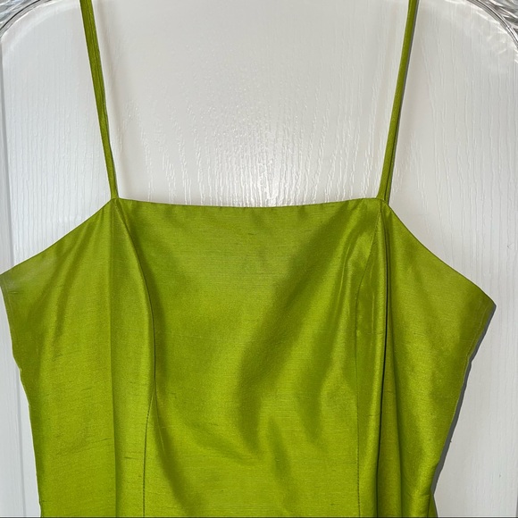 Stunning lime green dress by geometry size 6 like new - Picture 2 of 8